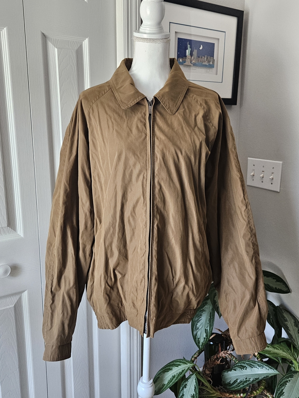 Roundtree & Yorke Lightweight Zip Jacket